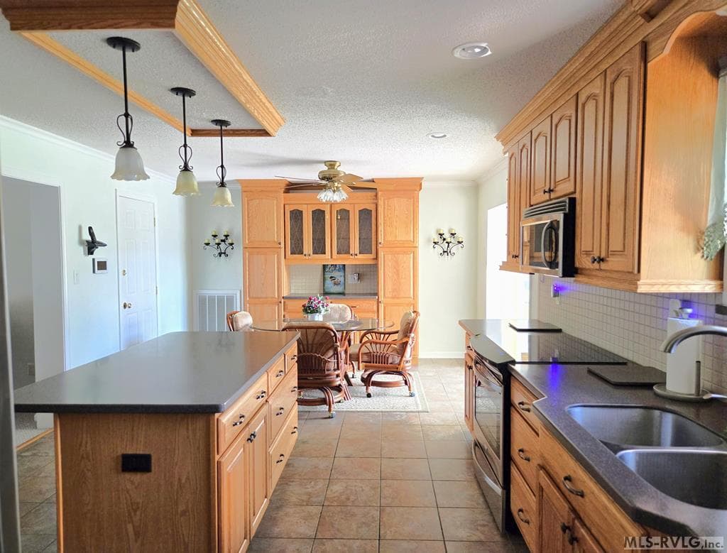 KITCHEN B