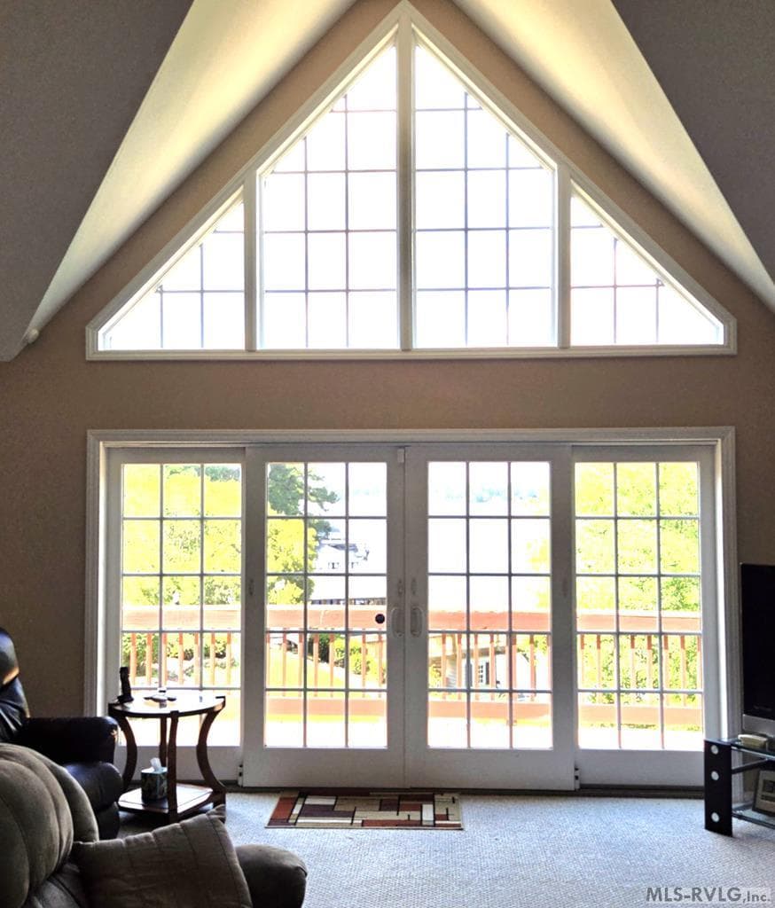 SUNROOM B