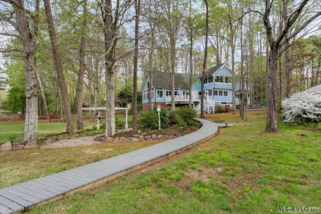 636 Beechwood, Bracey VA 23919 photo 2