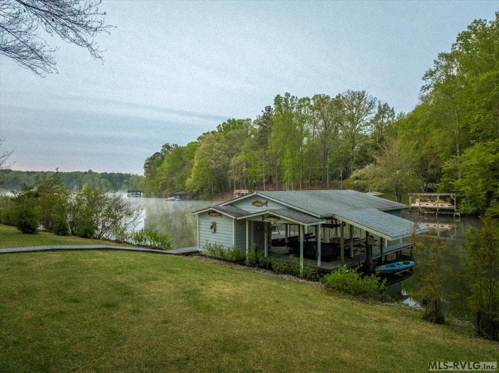 636 Beechwood, Bracey VA 23919 photo 65