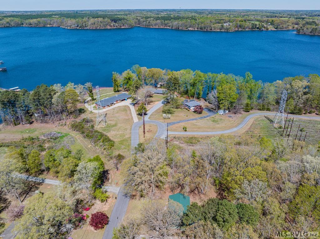215 Lakeview Drive, Roanoke Rapids NC 27870 photo 67