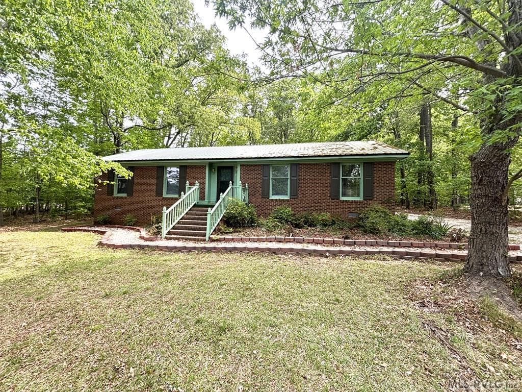 215 Lakeview Drive, Roanoke Rapids NC 27870
