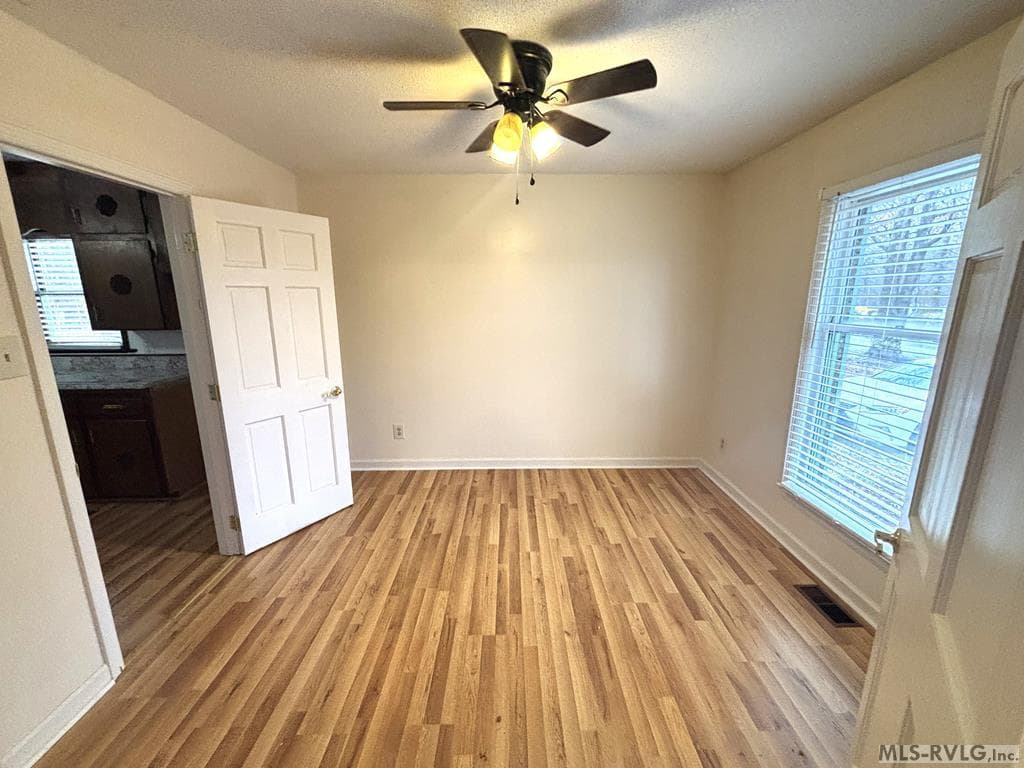 215 Lakeview Drive, Roanoke Rapids NC 27870 photo 18