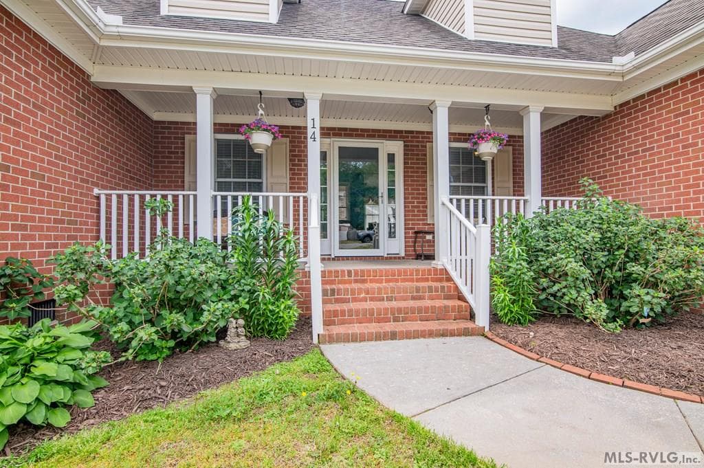 14 Canterbury Ct, Roanoke Rapids NC 27870 photo 28