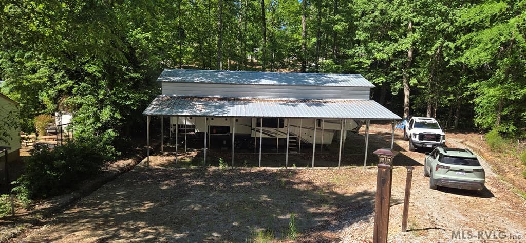 27 Cimmarron Trail, Bracey VA 23919