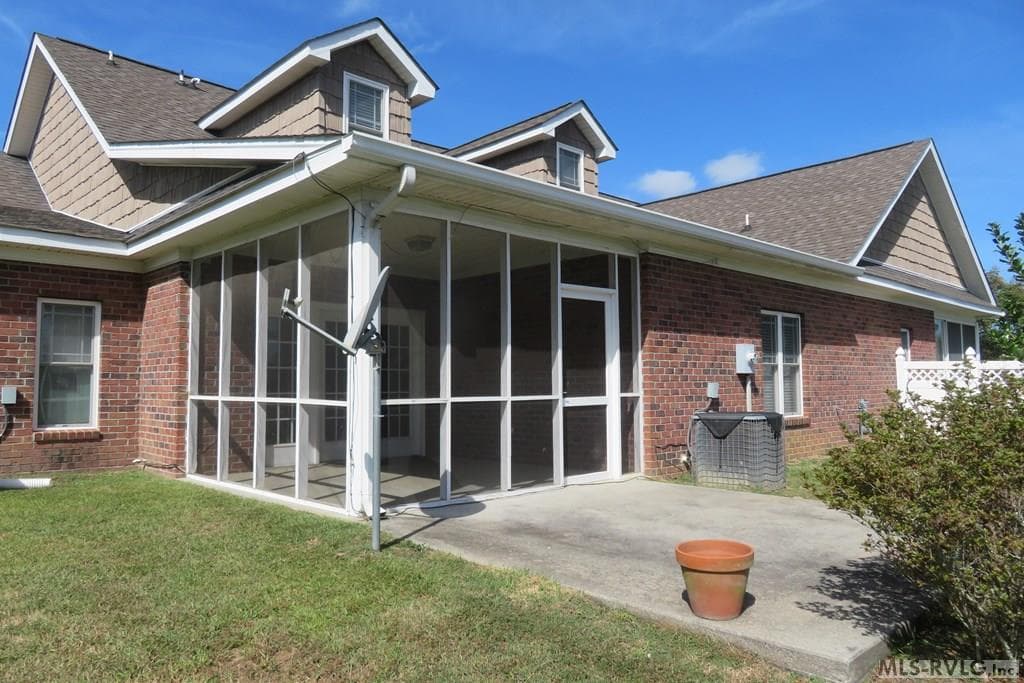 118 Savannah Circle, Roanoke Rapids NC 27870 photo 4