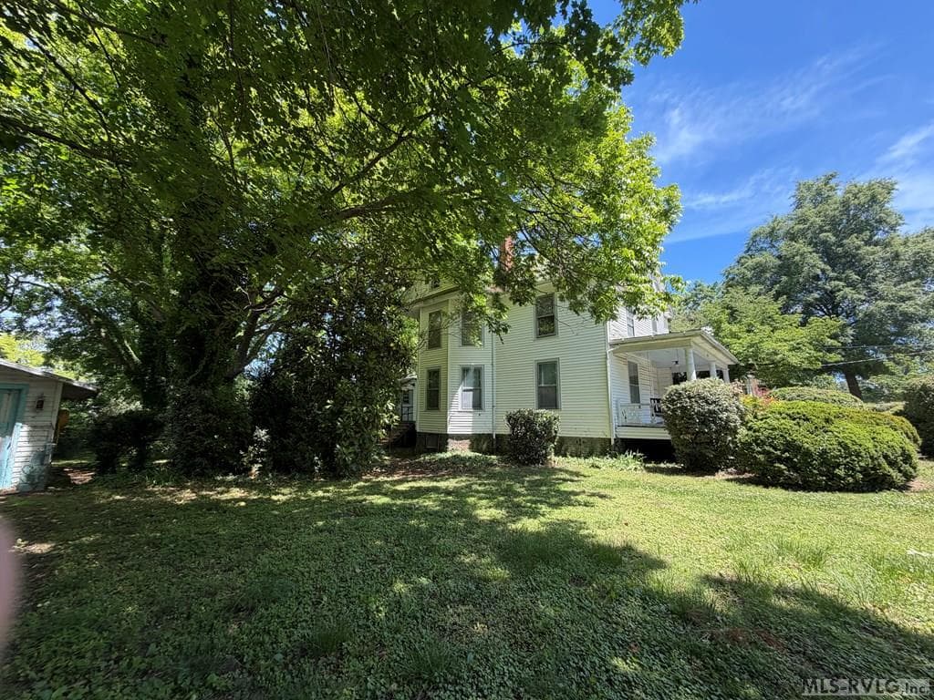 Residential/Vacation at 1410 10th St, Victoria VA 23974, Victoria, photo 6 of 33