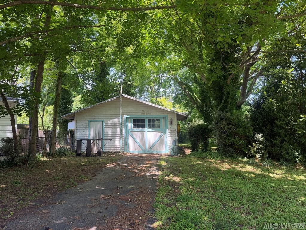 Residential/Vacation at 1410 10th St, Victoria VA 23974, Victoria, photo 13 of 33