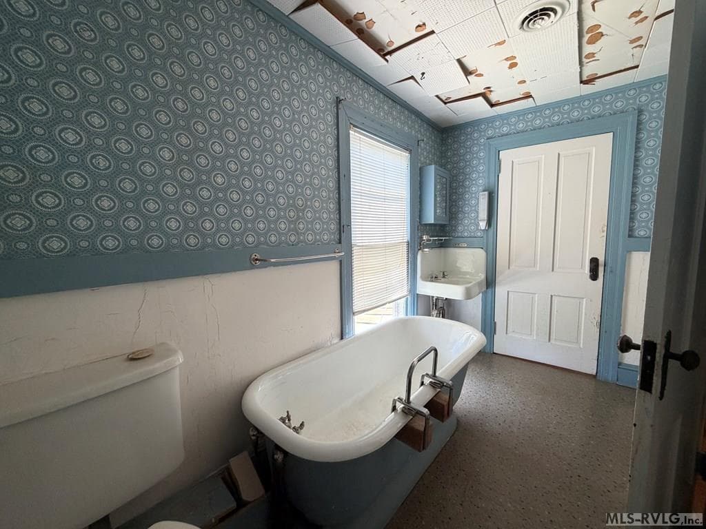 Residential/Vacation at 1410 10th St, Victoria VA 23974, Victoria, photo 30 of 33