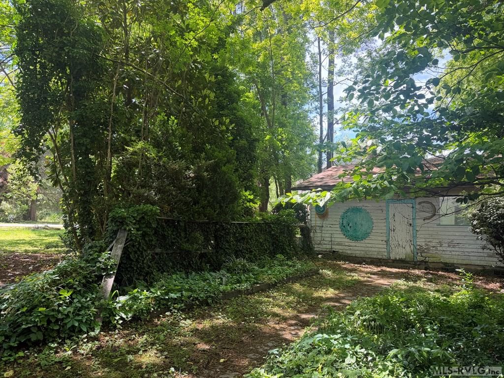 Residential/Vacation at 1410 10th St, Victoria VA 23974, Victoria, photo 10 of 33
