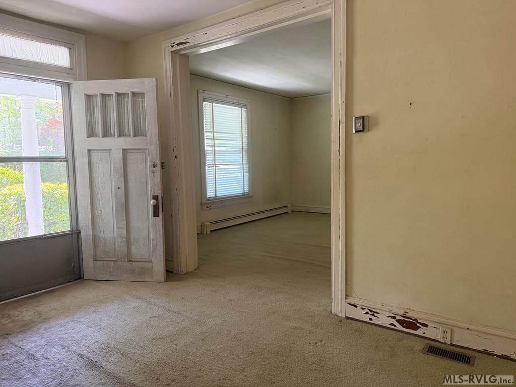 Residential/Vacation at 1410 10th St, Victoria VA 23974, Victoria, photo 15 of 33