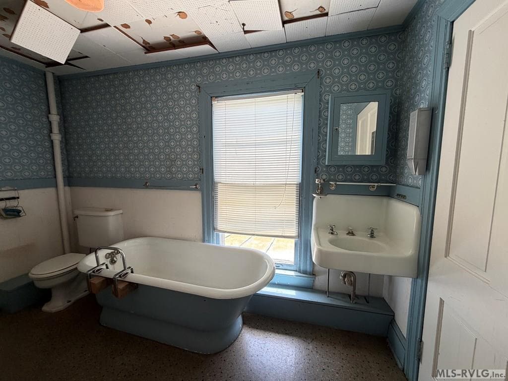Residential/Vacation at 1410 10th St, Victoria VA 23974, Victoria, photo 31 of 33