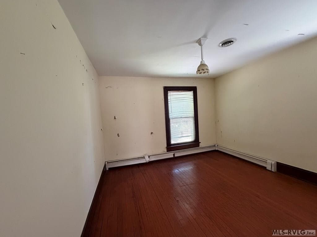 Residential/Vacation at 1410 10th St, Victoria VA 23974, Victoria, photo 29 of 33