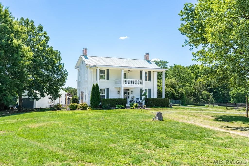 9366 Skipwith Rd, Chase City VA 23924 photo 4