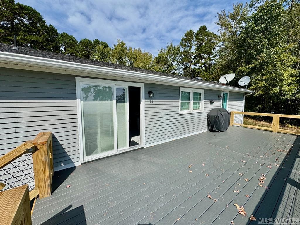 The Lakeside Deck