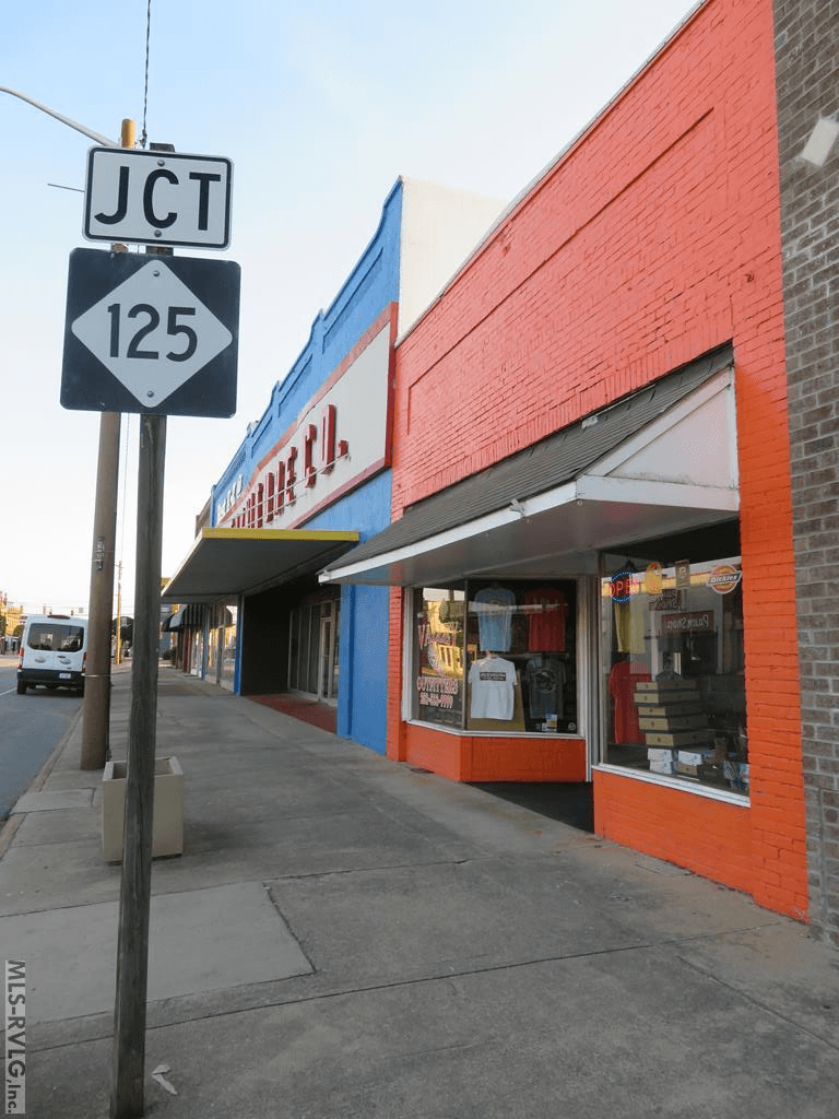 923 Roanoke Avenue, Roanoke Rapids NC 27870 photo 13
