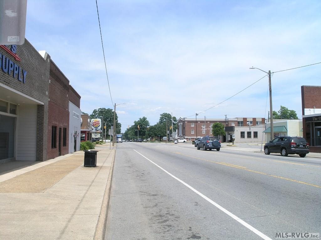 923 Roanoke Avenue, Roanoke Rapids NC 27870 photo 17