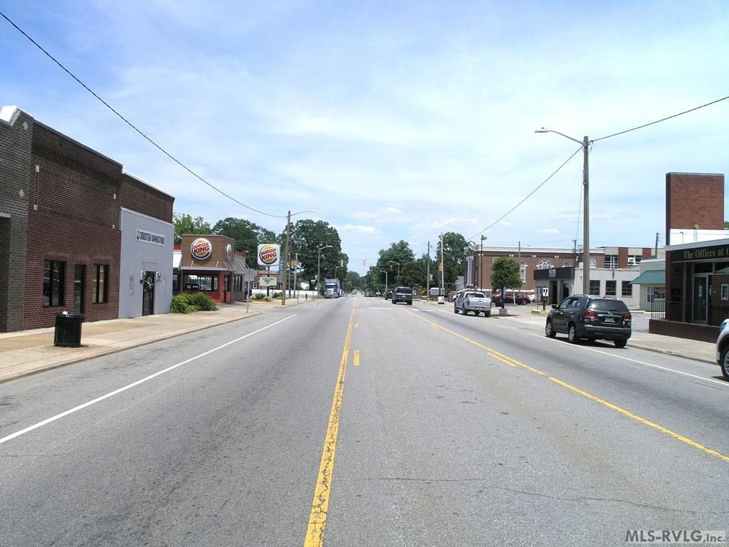 923 Roanoke Avenue, Roanoke Rapids NC 27870 photo 16