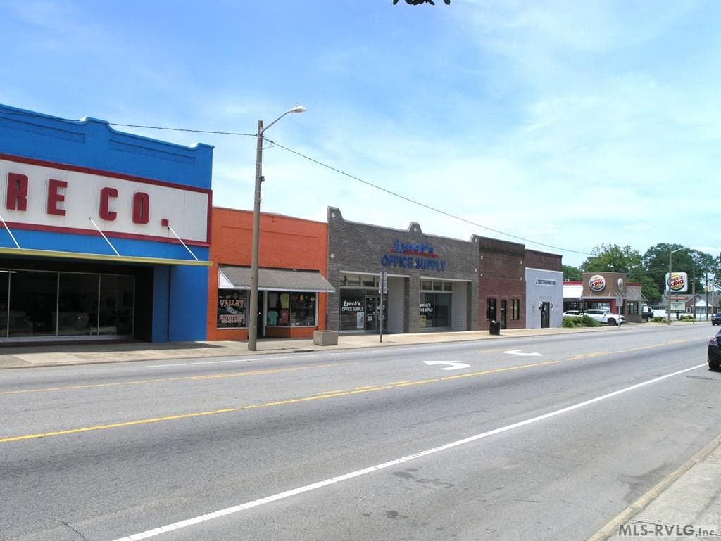 923 Roanoke Avenue, Roanoke Rapids NC 27870 photo 9