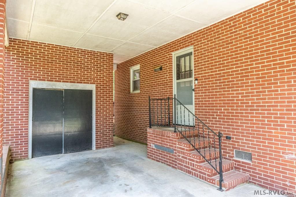 322 Pettus St, South Hill VA 23970 photo 12