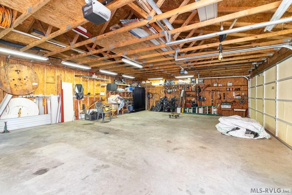 Detached 3 Car Garage