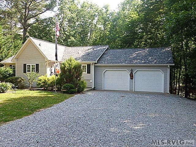 124 Windy Pointe Circle, Henrico NC 27842