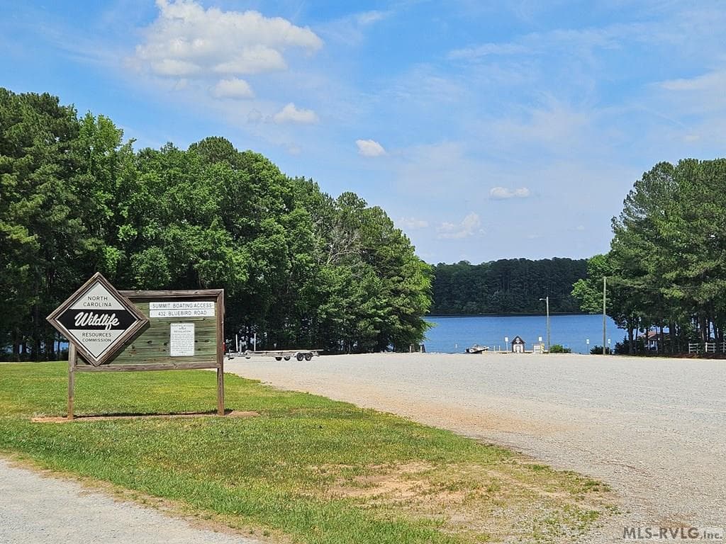 NC Wildlife Boat Landing, 432 Bluebird Rd - Spacious Parking Area available
