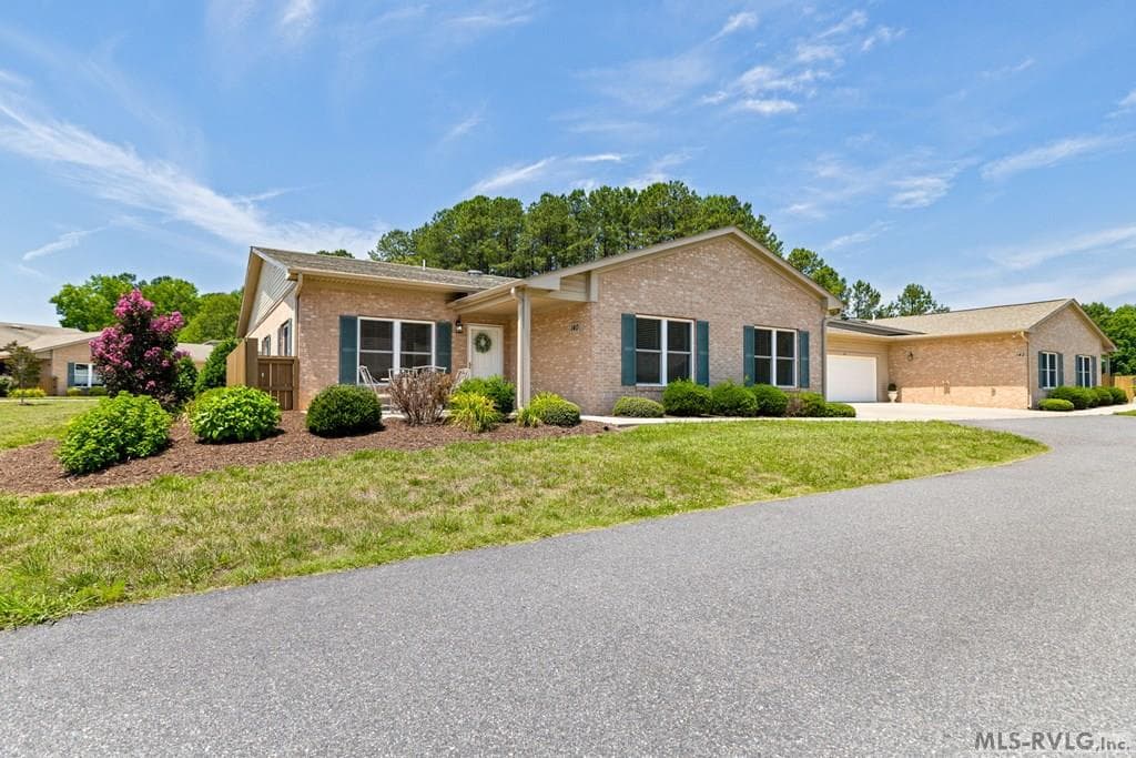 140 Reed Circle, South Hill VA 23970 photo 5