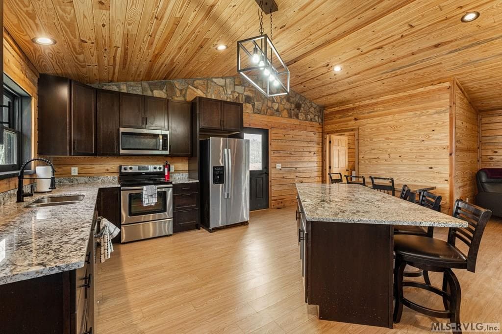 594 Ferry Landing Drive, Boydton VA 23917 photo 12