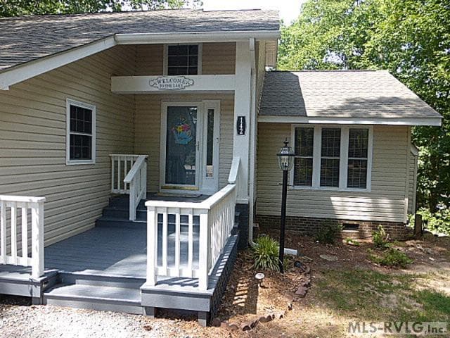 142 Windy Pointe Circle, Henrico NC 27842 photo 2