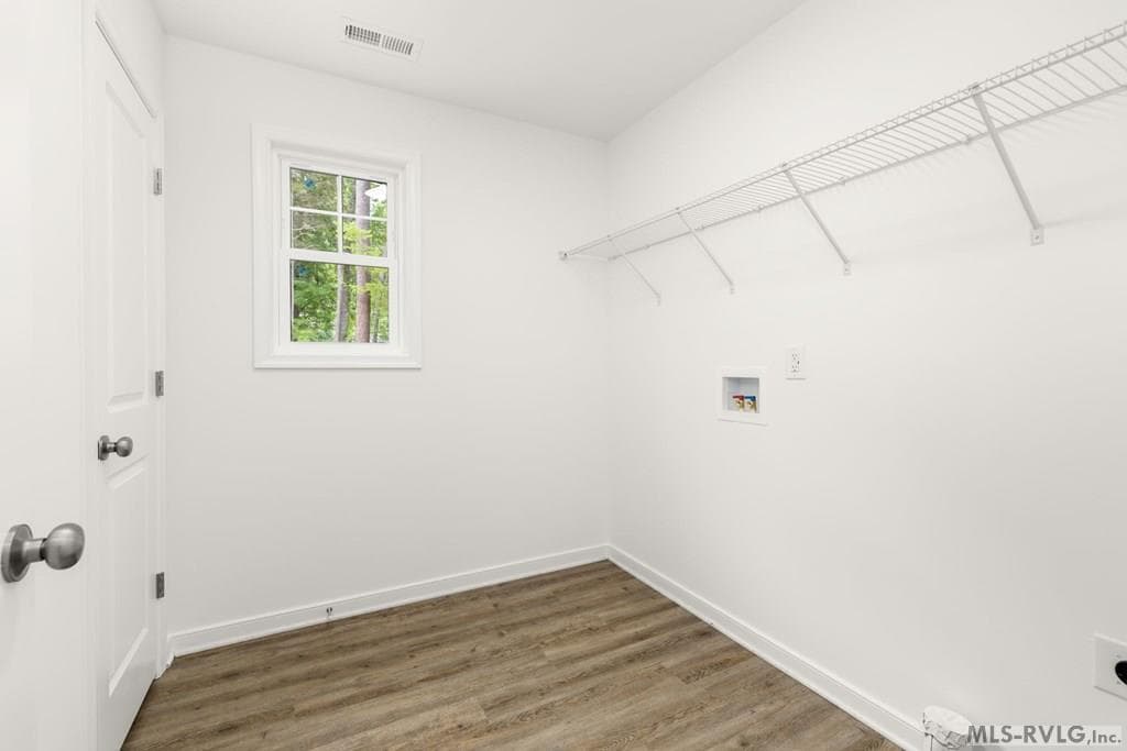 Residential/Vacation at 208 Chestnut Dr., Bracey VA 23919, Bracey, photo 16 of 53