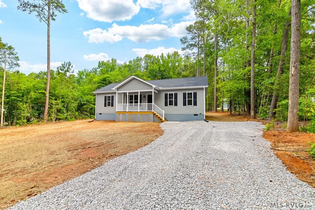 Residential/Vacation at 208 Chestnut Dr., Bracey VA 23919, Bracey, photo 3 of 53