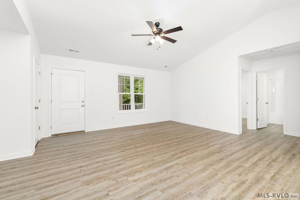Residential/Vacation at 208 Chestnut Dr., Bracey VA 23919, Bracey, photo 10 of 53