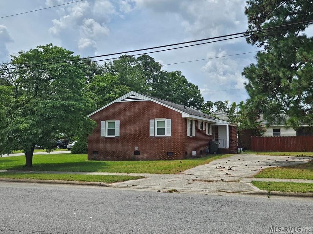 703 Raleigh St, Roanoke Rapids NC 27870 photo 17