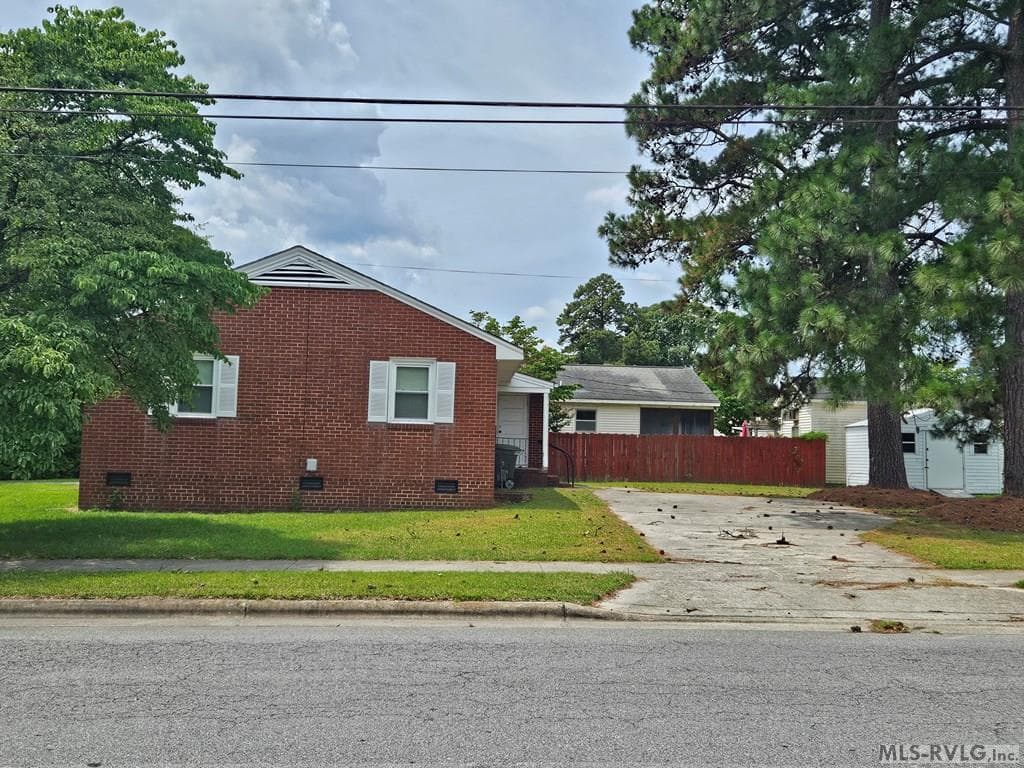 703 Raleigh St, Roanoke Rapids NC 27870 photo 18