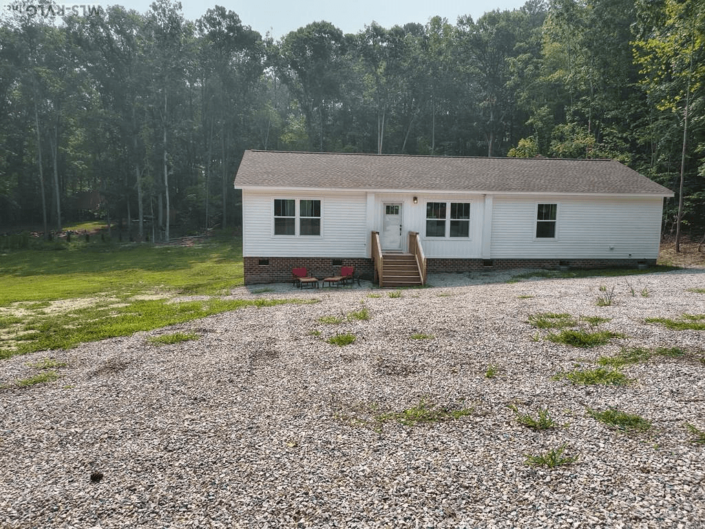 137 Roanoke Trail, Henrico NC 27842 photo 2