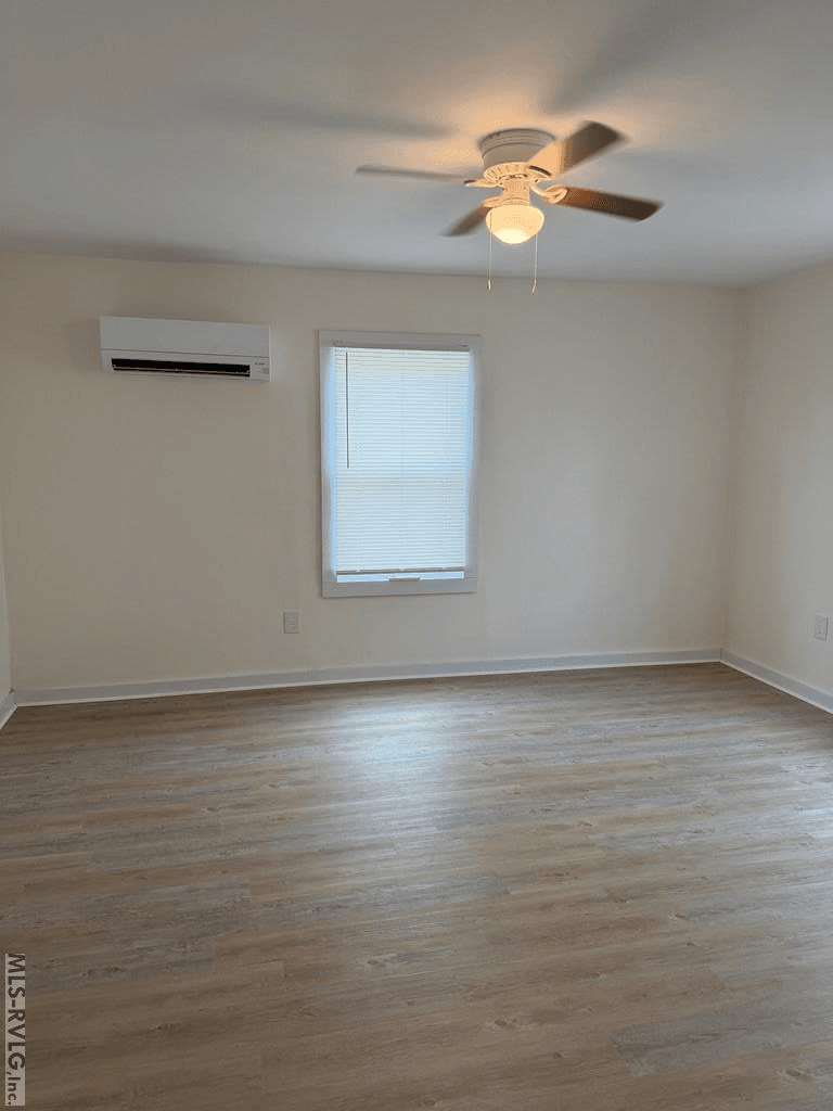 647 Williams Street, Roanoke Rapids NC 27870 photo 3