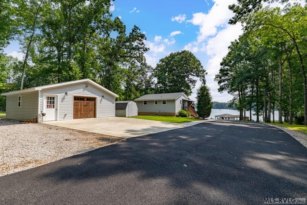 Residential/Vacation at 118 Paradise Pt, Macon NC 27551, Macon, photo 10 of 68