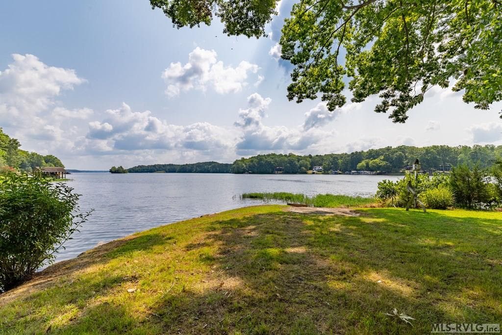 Residential/Vacation at 118 Paradise Pt, Macon NC 27551, Macon, photo 58 of 68