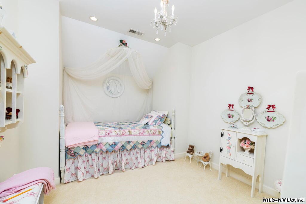 Bonus mulit-purpose room