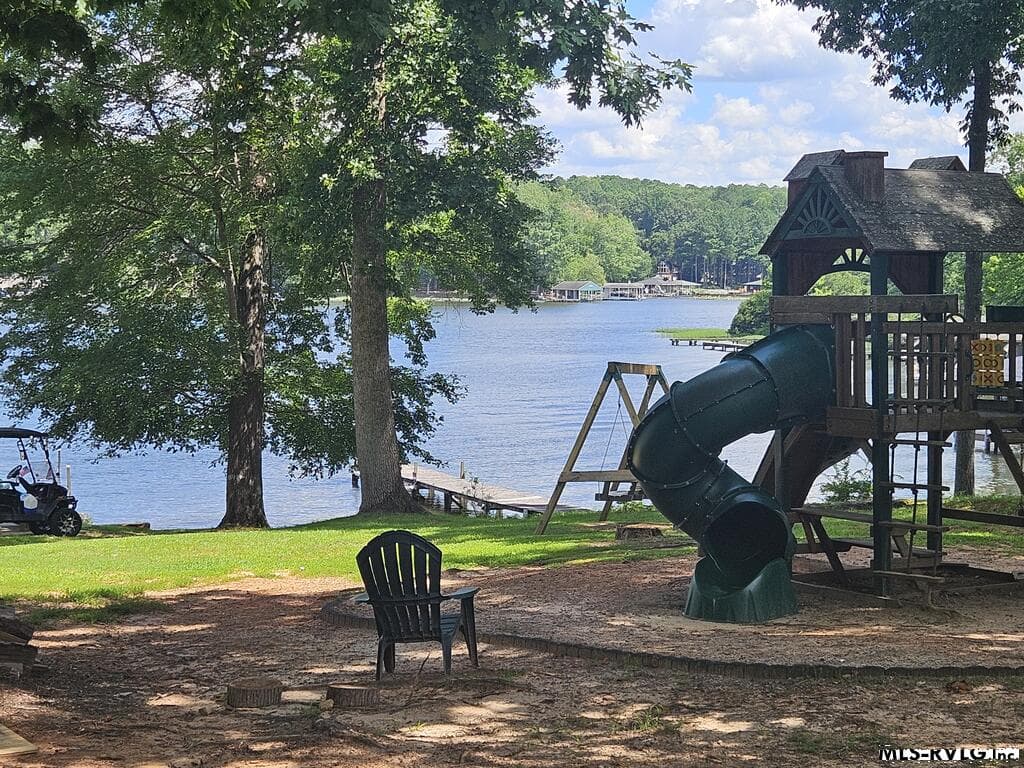 Community Access, Lake Gaston Estates offers three places to enjoy the lake. Children will enjoy this playground!