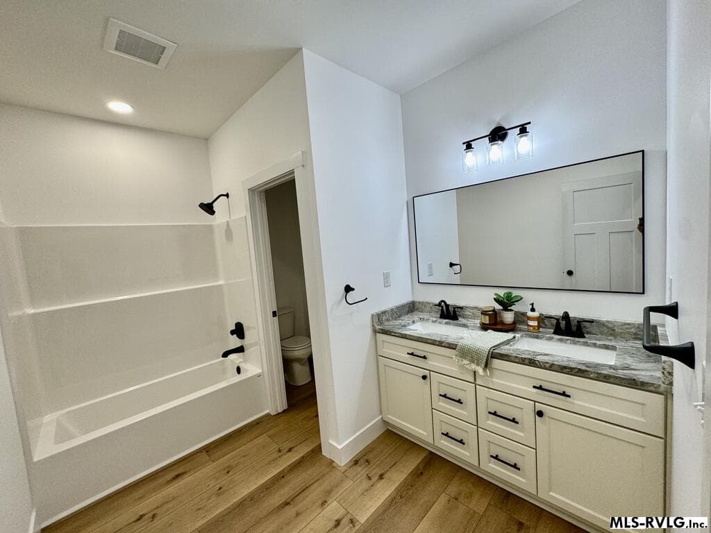 Main Bath