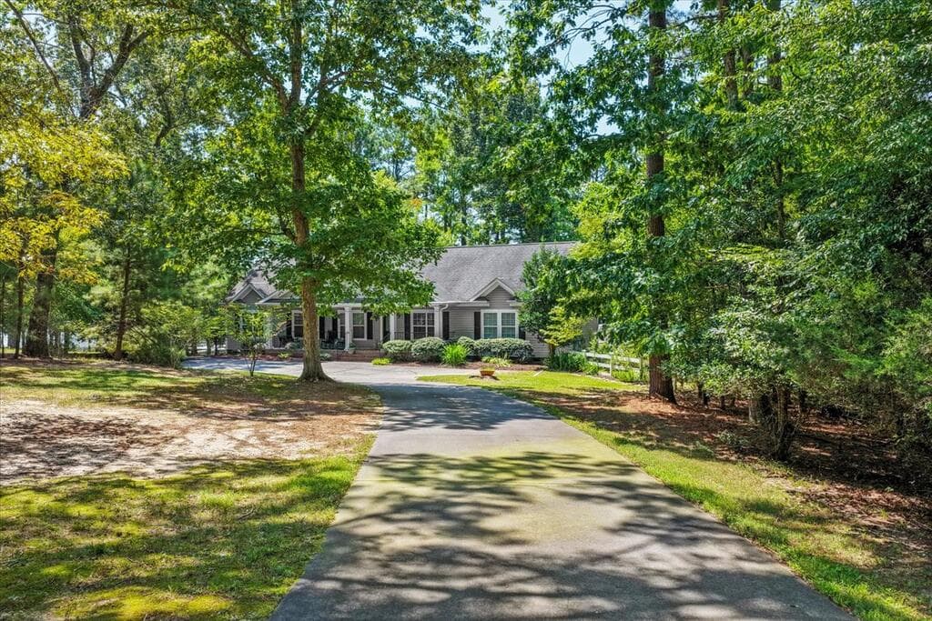 725 Valentines Street, Gasburg VA 23857 photo 14