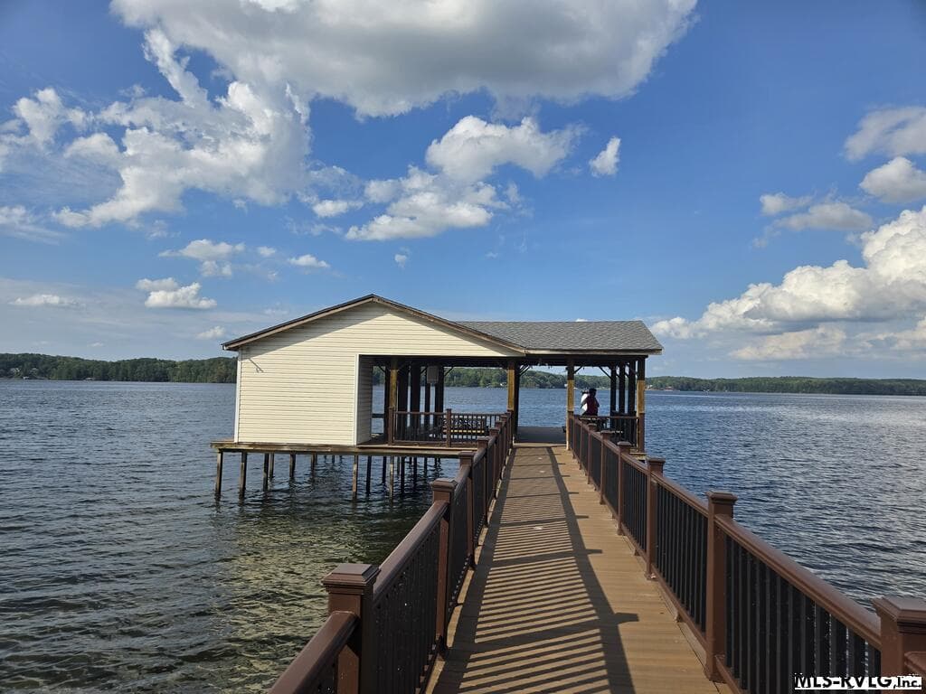 BOATHOUSE