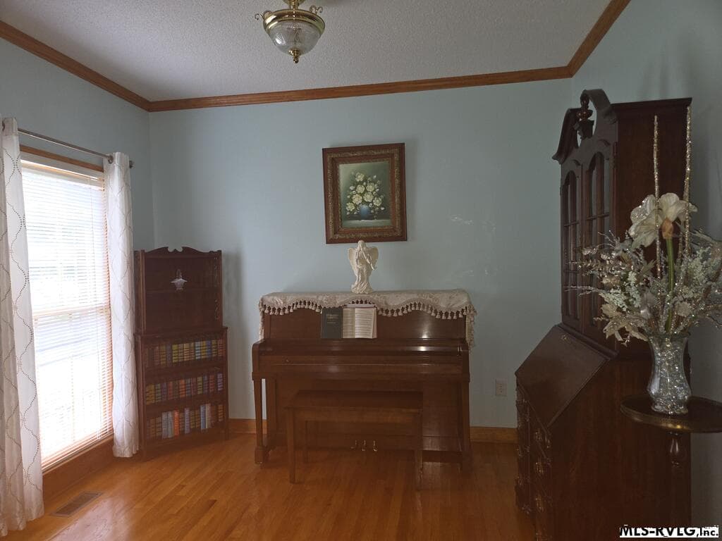 FORMAL LIVING ROOM