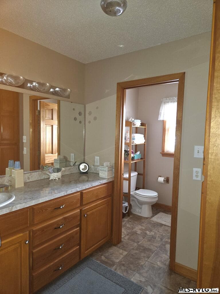 2ND BATHROOM