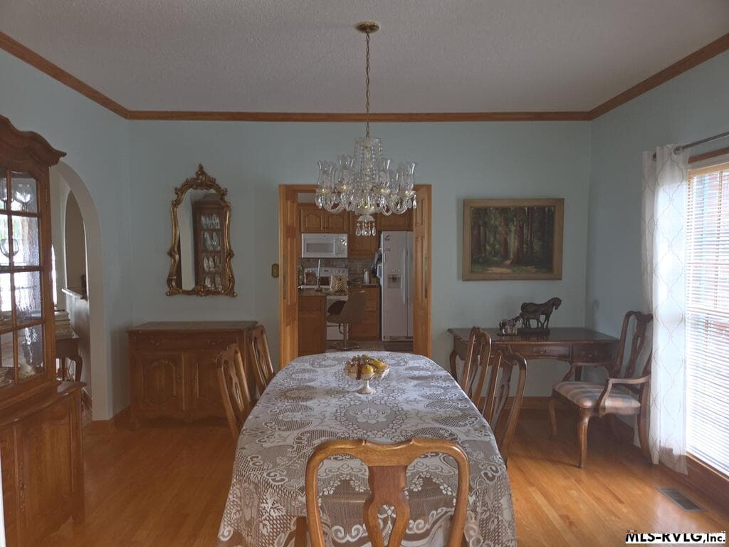 DINING ROOM A