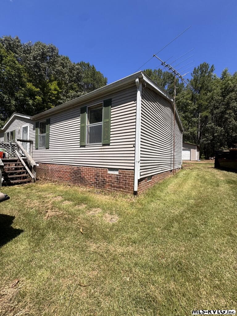 1736 Great Creek Drive, La Crosse VA 23950 photo 7