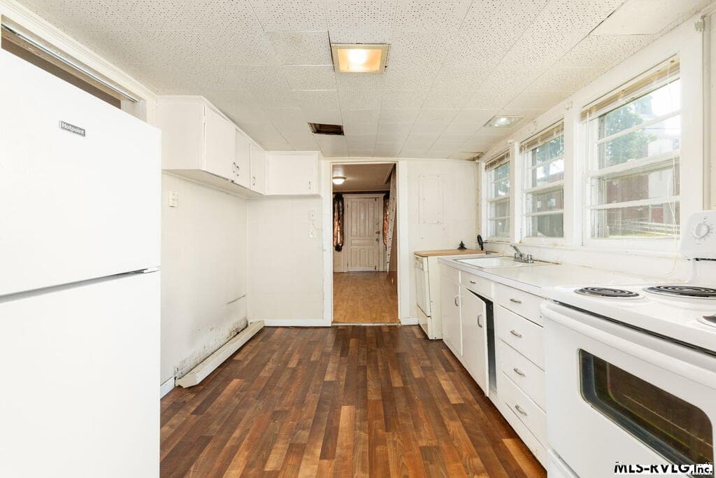 Residential/Vacation at 211 N. Mecklenburg Ave., South Hill VA 23970, South Hill, photo 3 of 35