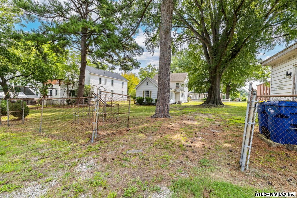 Residential/Vacation at 211 N. Mecklenburg Ave., South Hill VA 23970, South Hill, photo 25 of 35